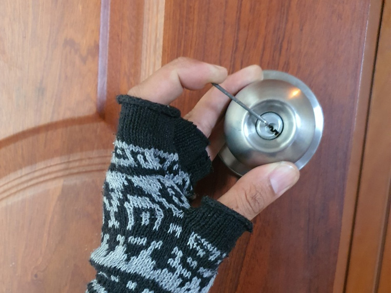Sửa khóa cửa cổng tại nhà